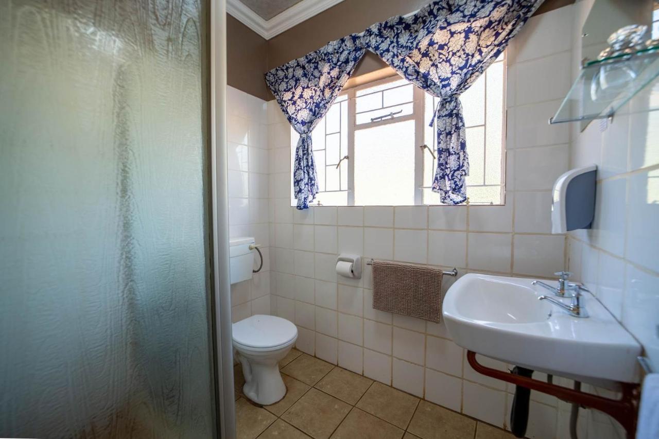 Red Sands Country Lodge Kuruman Exterior photo