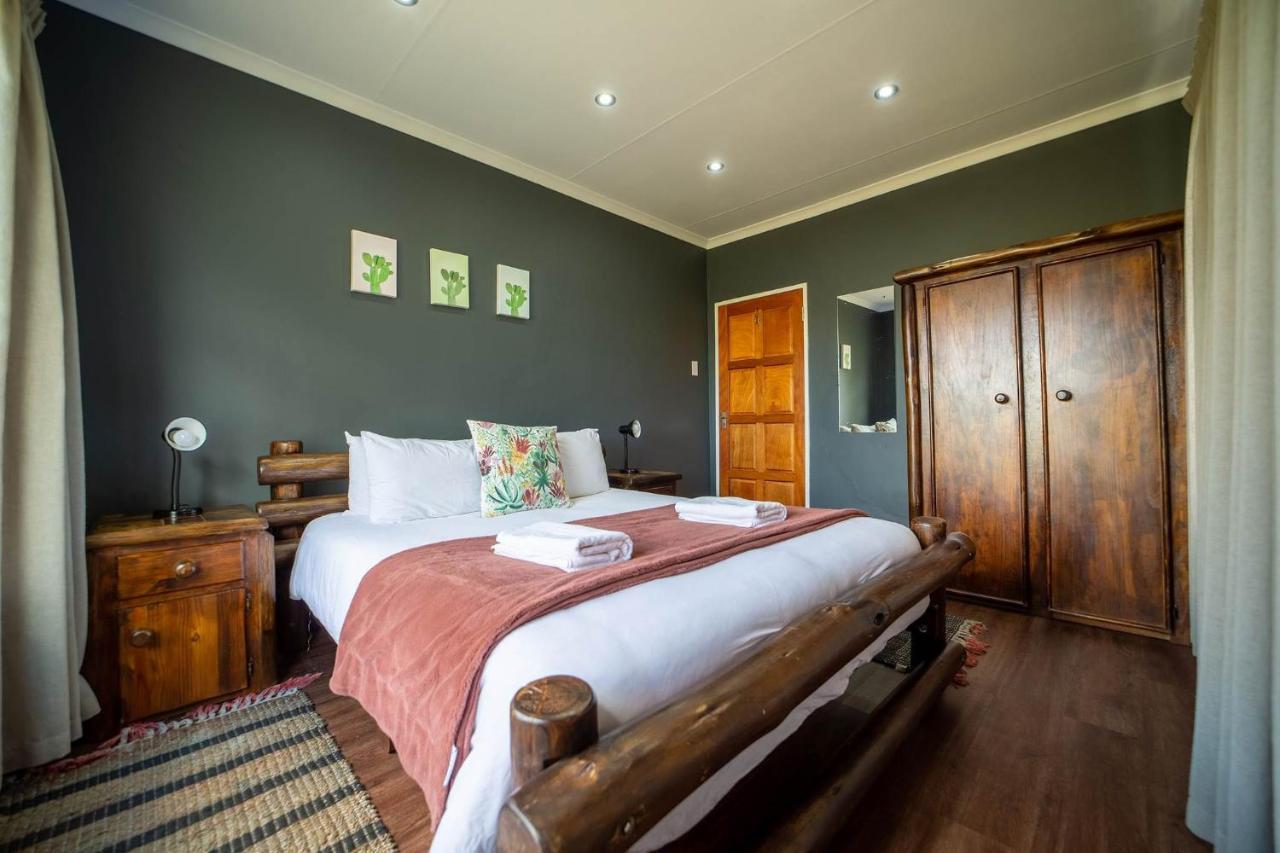 Red Sands Country Lodge Kuruman Exterior photo